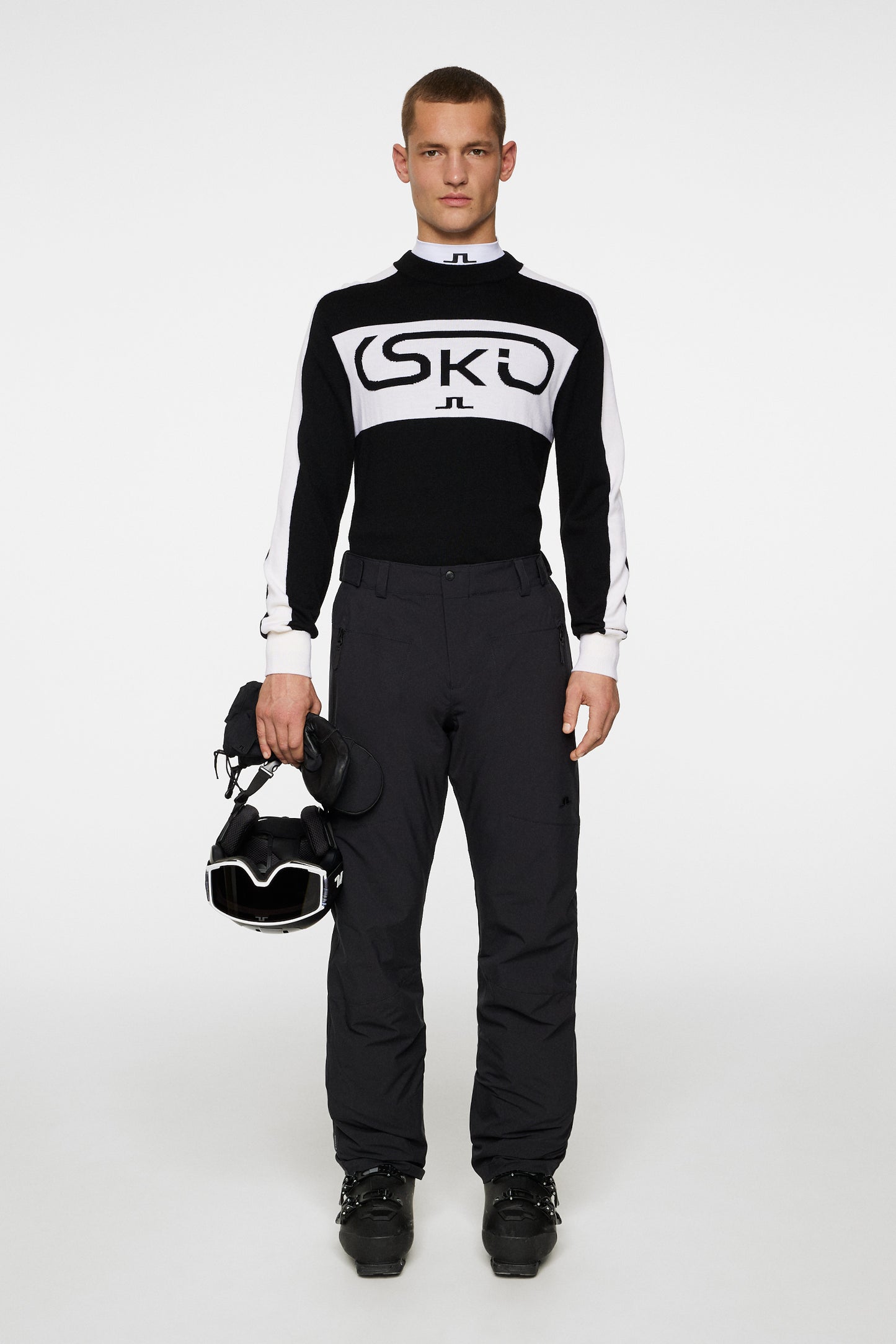 Clarke Pant in Black by J.Lindeberg