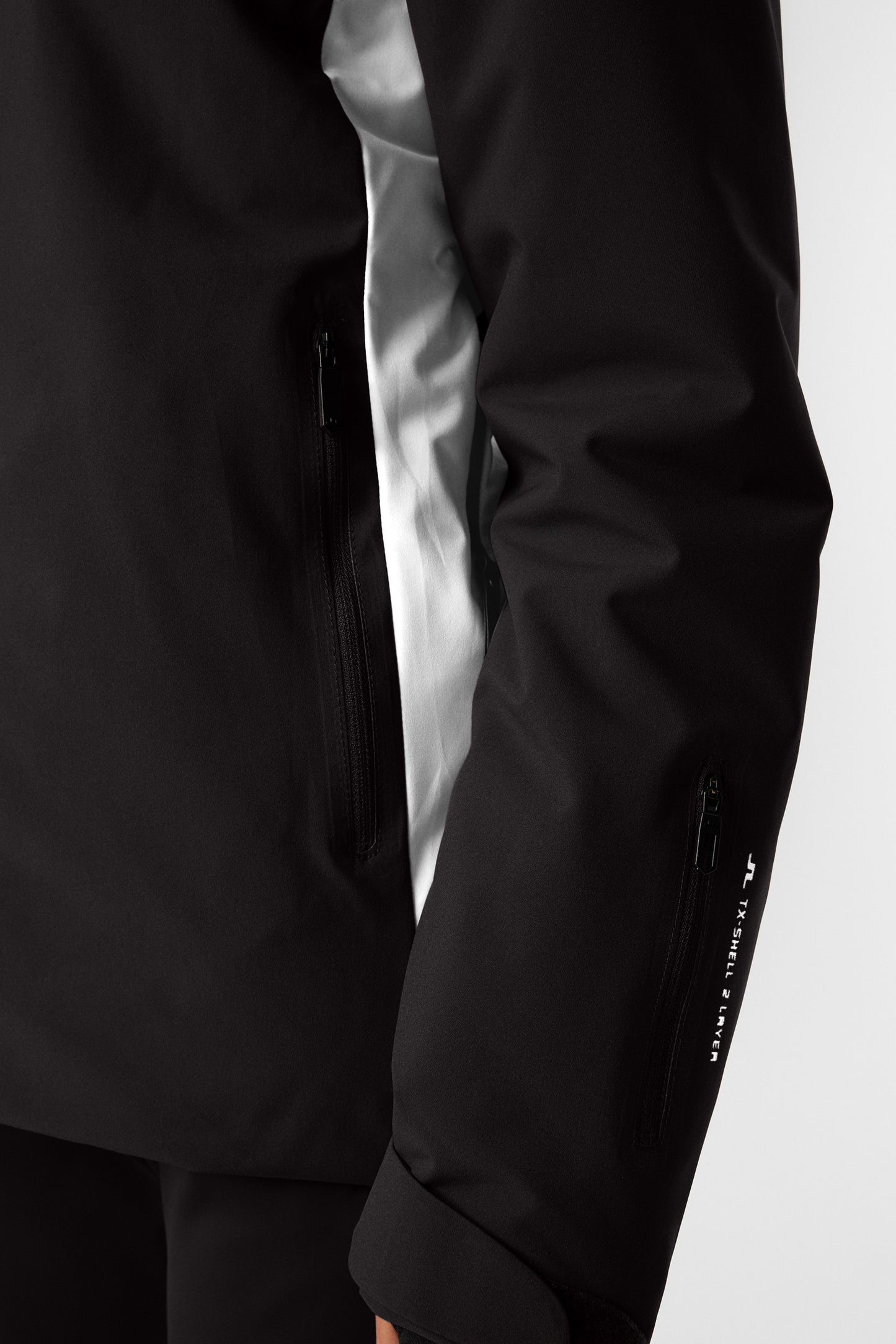 Wera Jacket in Black by J.Lindeberg
