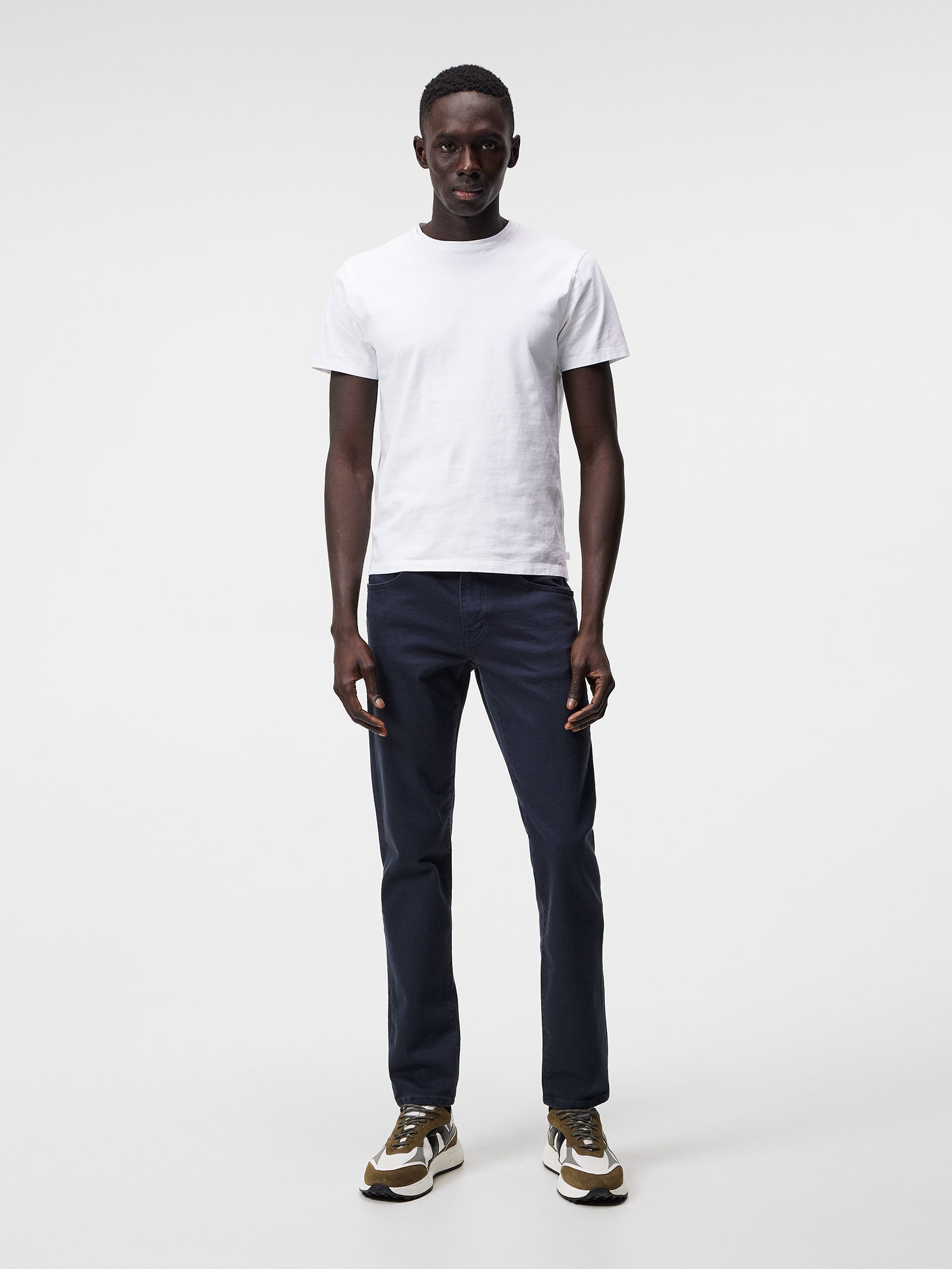 Jay Solid Stretch Jeans