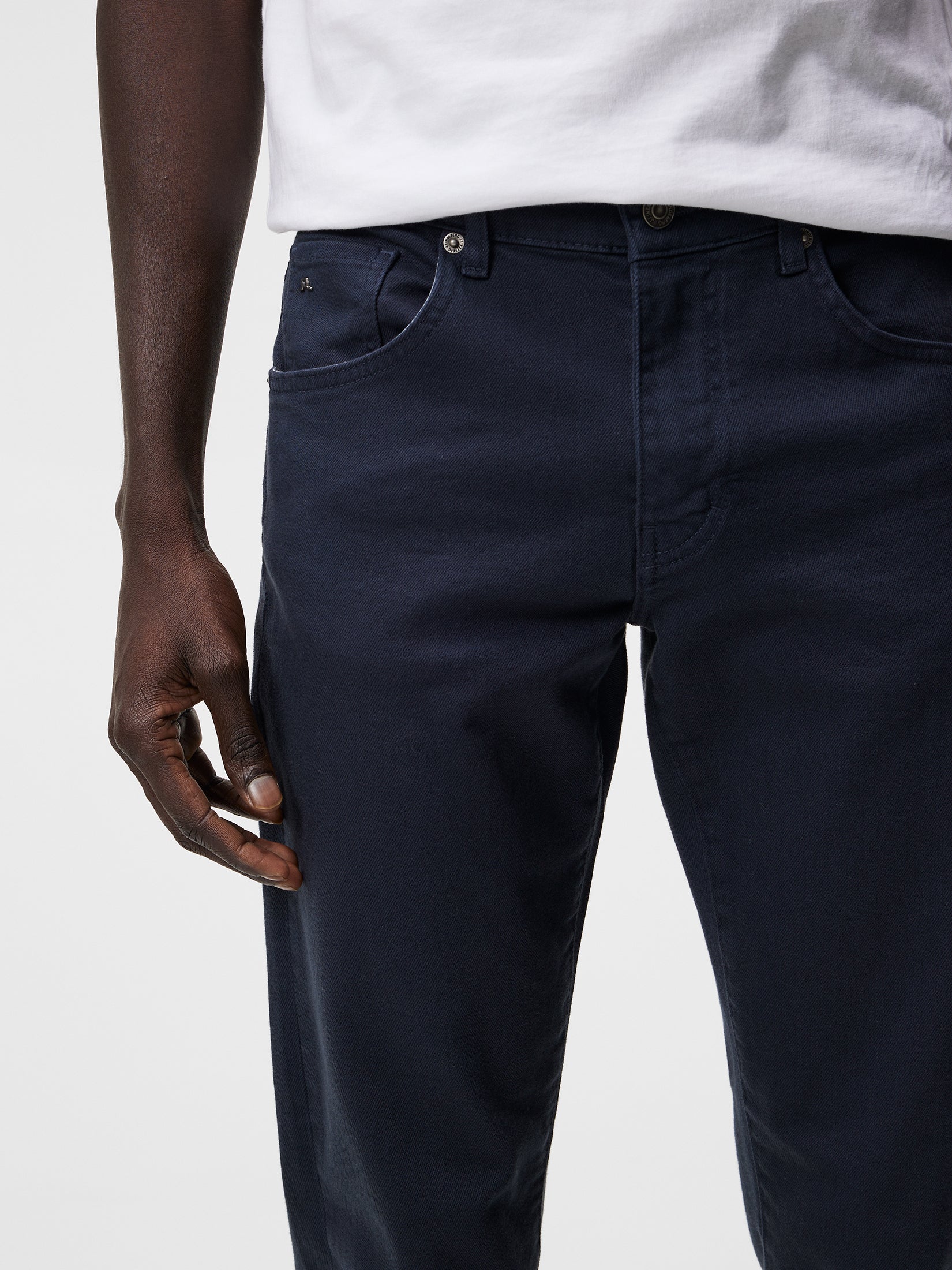 Jay Solid Stretch Jeans